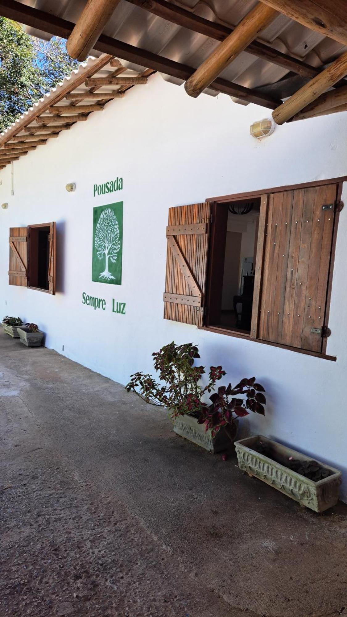 Pousada Sempre Luz Santana Do Riacho Zewnętrze zdjęcie